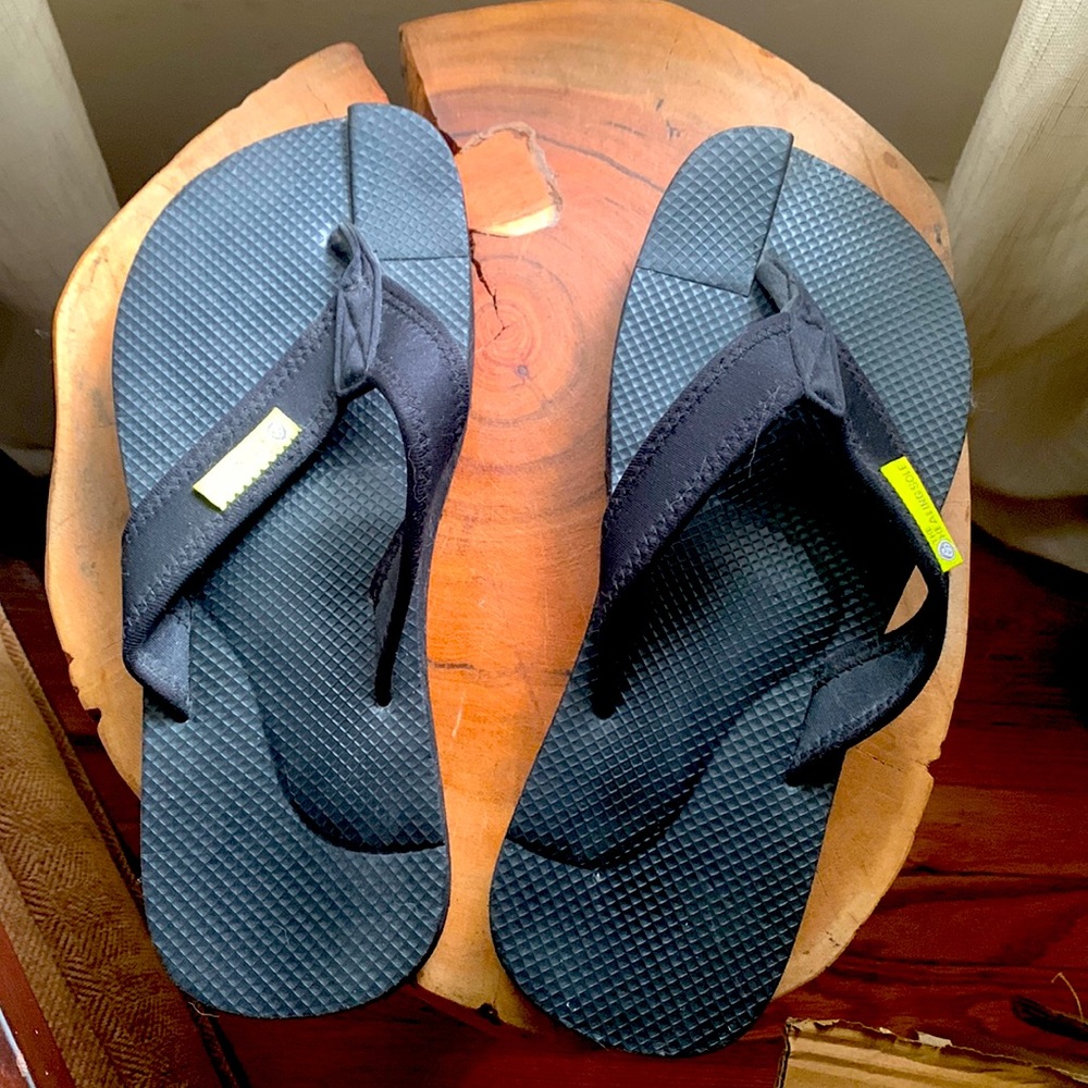 Healing Sole Plantar Fasciitis Flip Flops